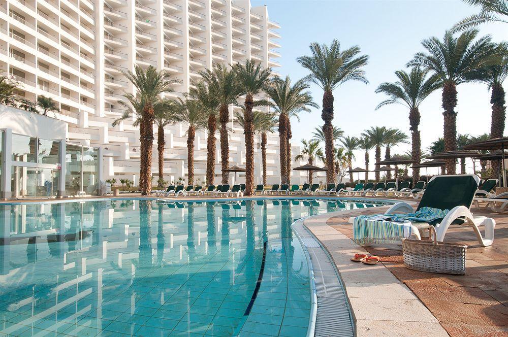 David Dead Sea Resort & Spa Ein Bokek Luaran gambar The pool at the Dead Sea