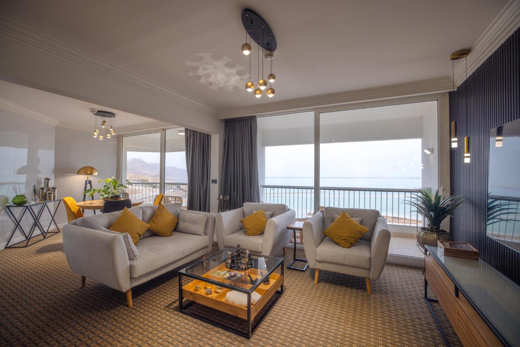 David Dead Sea Resort & Spa Ein Bokek Luaran gambar A living room