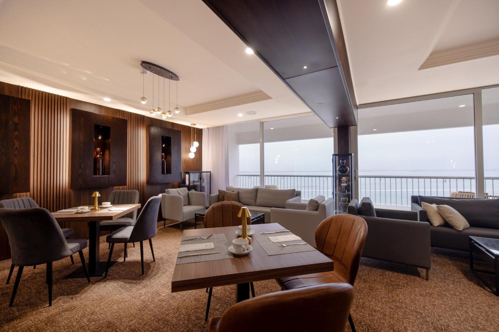David Dead Sea Resort & Spa Ein Bokek Luaran gambar The lounge at the airport